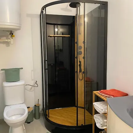 Le Troyen Apartment